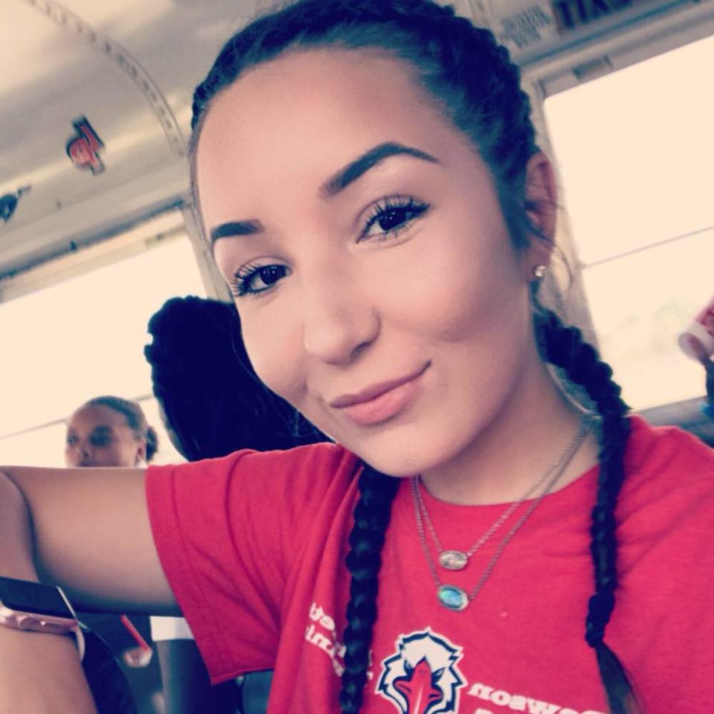 Meet your Posher, Madalyn